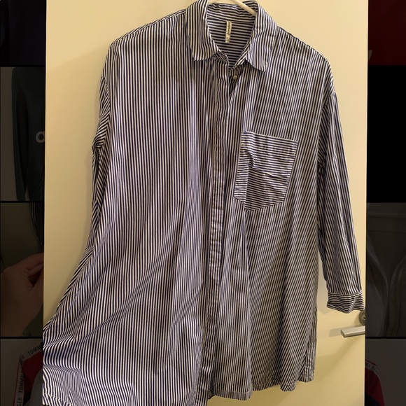 stradivarius dress with pockets 💙🤍 - Picture 1 of 3